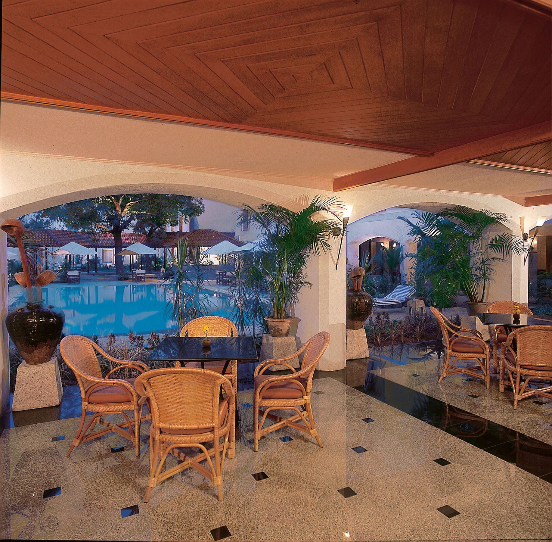 The Fern-An Ecotel Hotel, Kochi Exterior photo The pool at the hotel